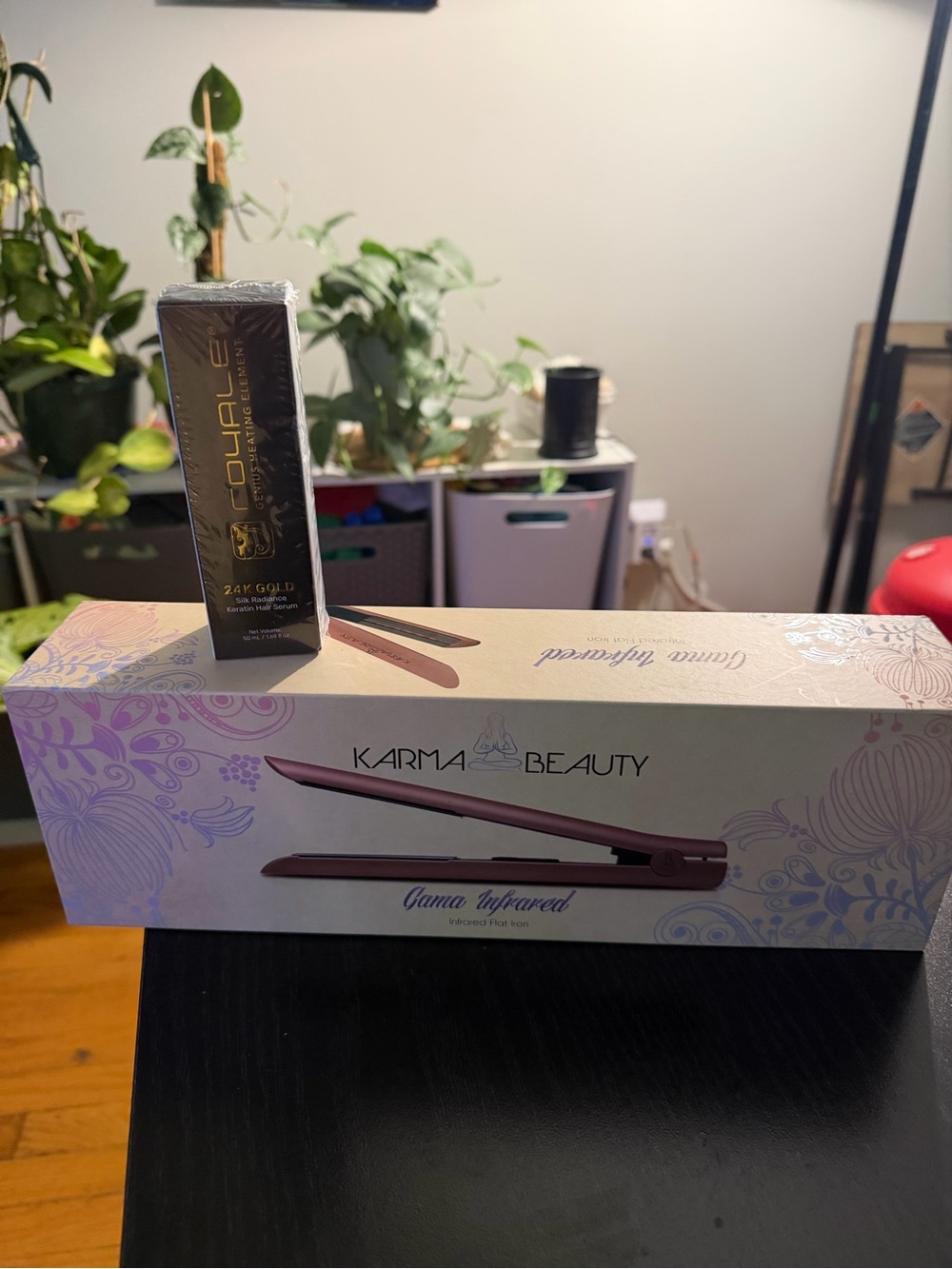 Karma Flat Iron - Gama Infrared Styling Straightener and a freebie!